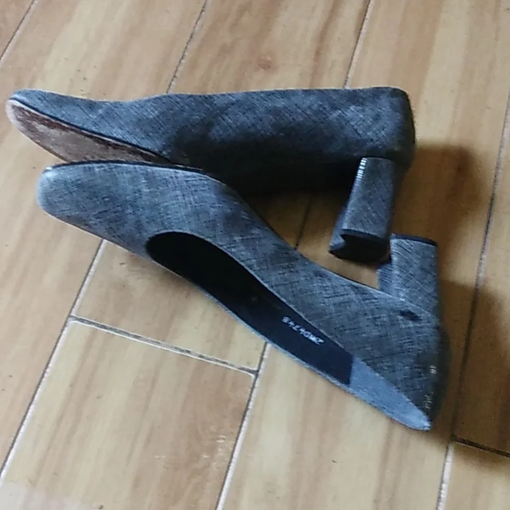 Stuart Weitzman heels#block - Picture 5 of 7